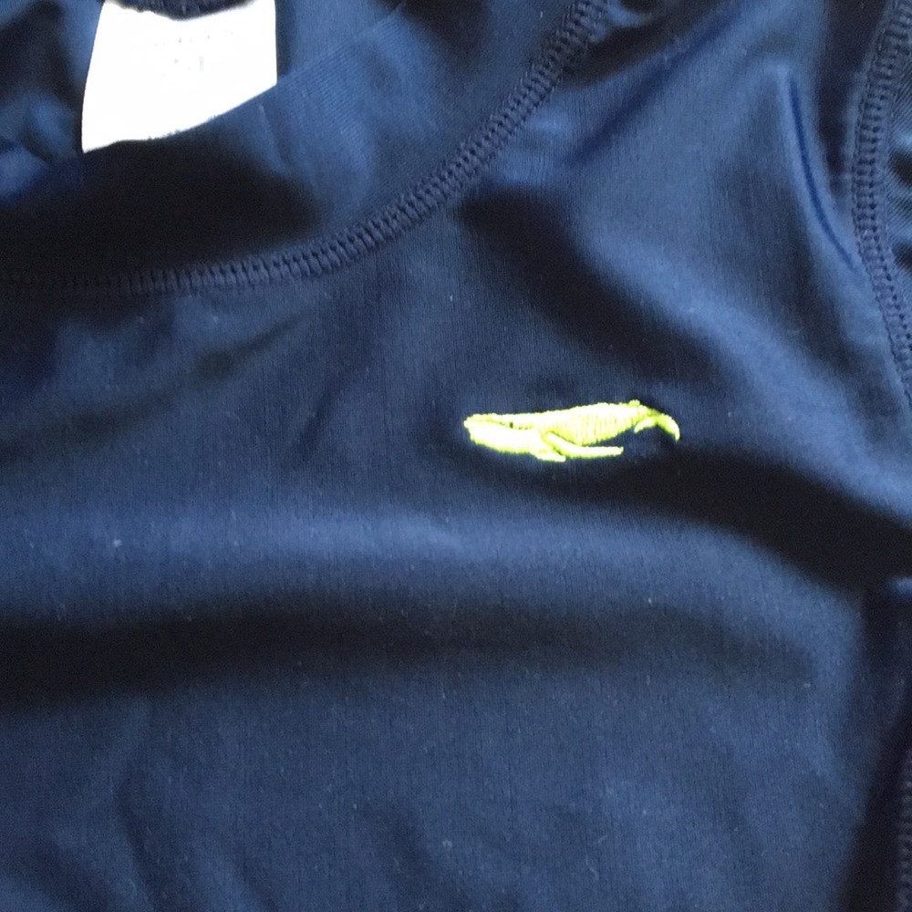 Carter’s Rash Guard - 24m - Picture 2 of 3